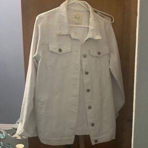 white jean jacket never been worn